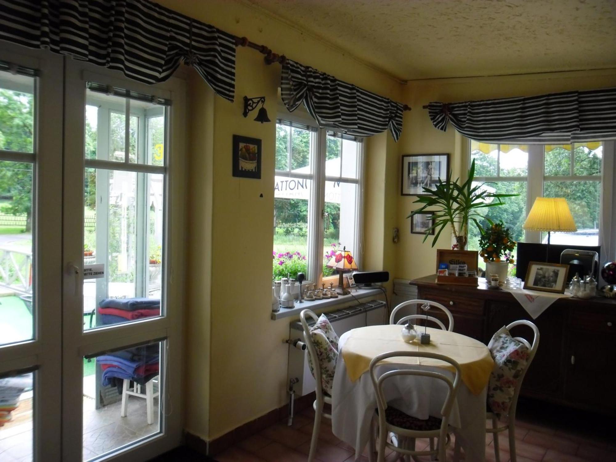 Villa Meteor Mariánské Lázně Kültér fotó
