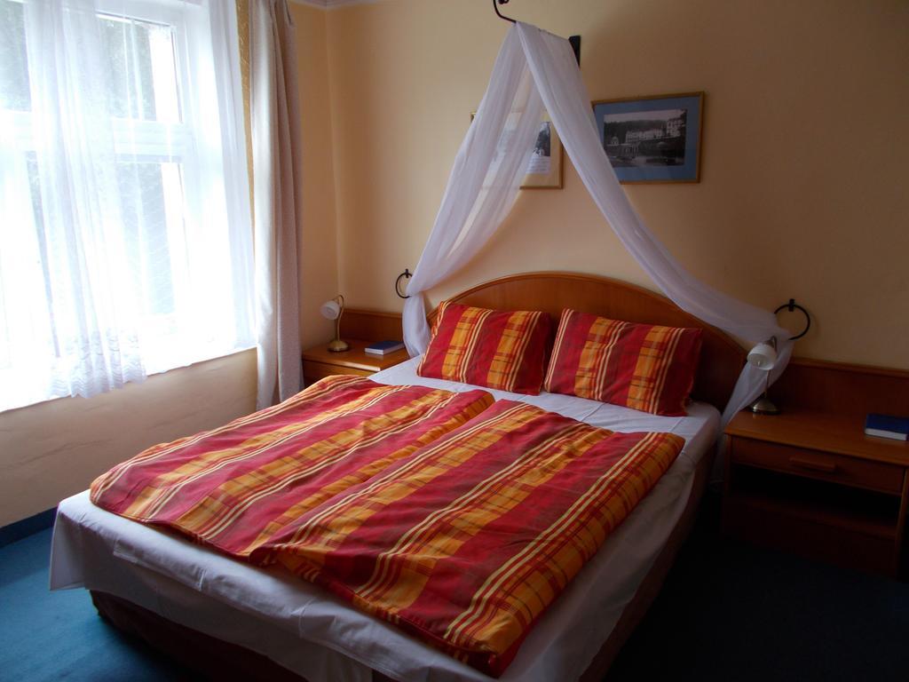 Villa Meteor Mariánské Lázně Kültér fotó