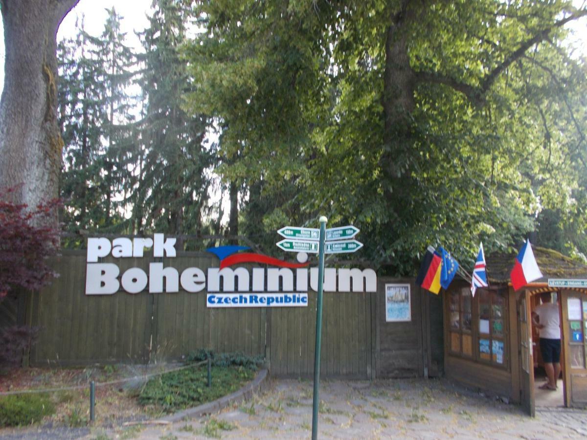 Villa Meteor Mariánské Lázně Kültér fotó