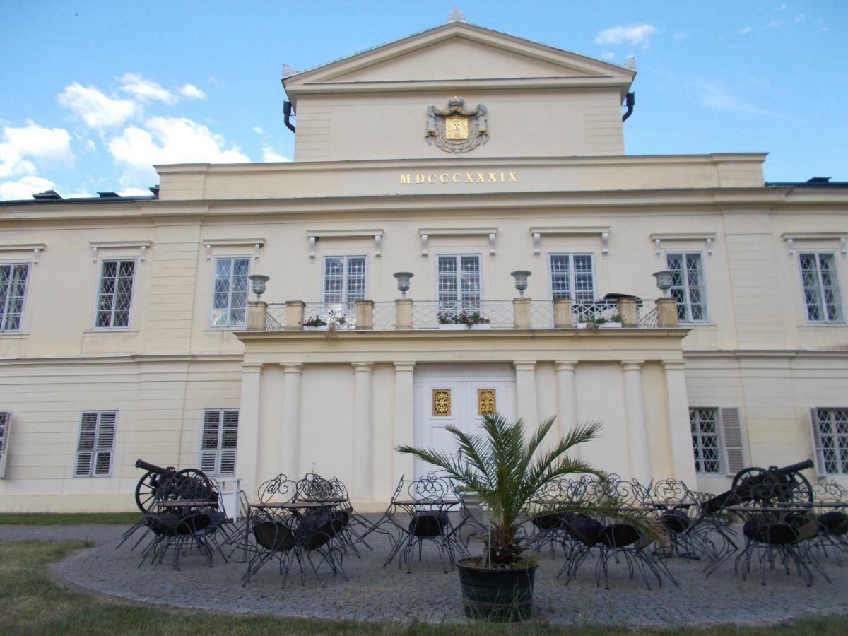 Villa Meteor Mariánské Lázně Kültér fotó
